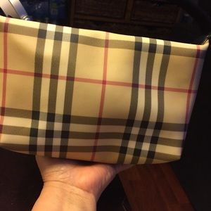Like new Burberry makeup bag